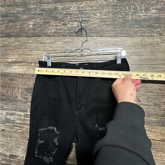 Hollister Black Skinny Distressed Jeans - Picture 5 of 8
